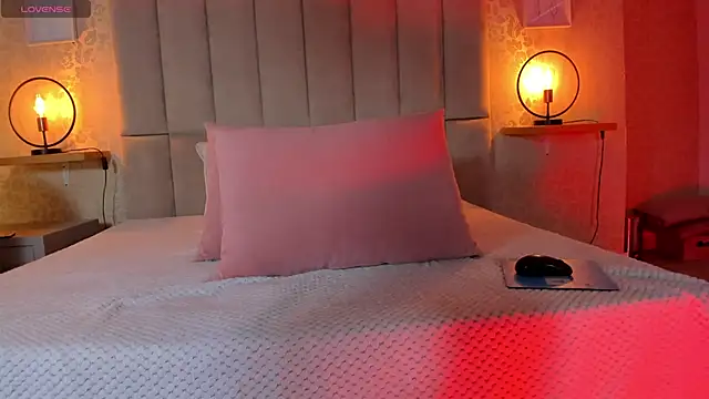 Amy-Saenz online show from 10.16.25