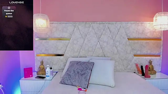 melany saenz online show from 02.13.26