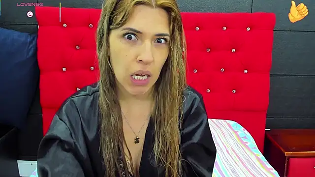 EvaaLovia1 online show from 02.21.25