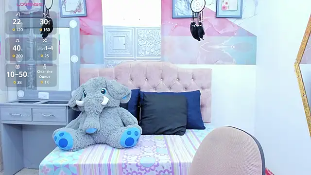 EvaaLovia1 online show from 03.03.25