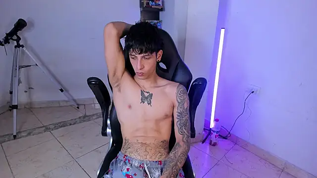 Snakebutterfly online show from 01.07.26