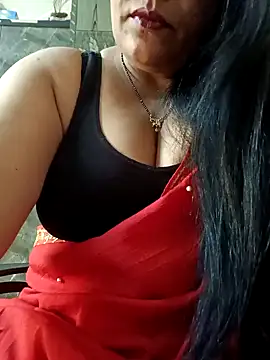 Snapshot of sneha_rose chatting on 12.10.24 sneha rose online show from 12.10.24