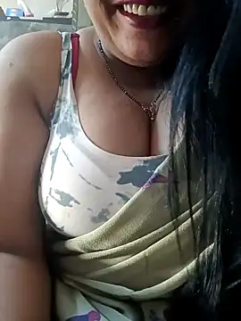 Snapshot of sneha_rose chatting on 12.11.24 sneha rose online show from 12.11.24