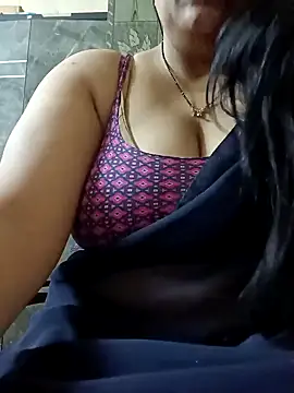 Snapshot of sneha_rose chatting on 12.22.24 sneha rose online show from 12.22.24