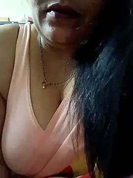 Snapshot of sneha_rose chatting on 01.07.25 sneha rose online show from 01.07.25