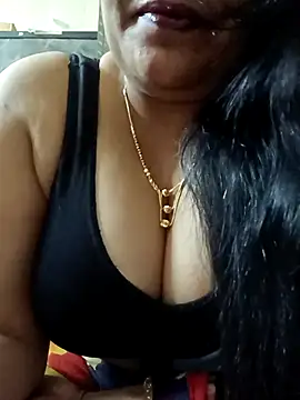 Snapshot of sneha_rose chatting on 02.18.25 sneha rose online show from 02.18.25