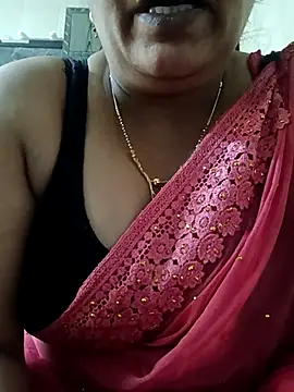 Snapshot of sneha_rose chatting on 02.24.25 sneha rose online show from 02.24.25