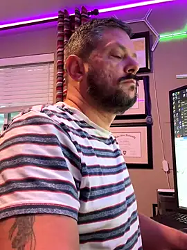 boytoyfrindles online show from 10.24.25