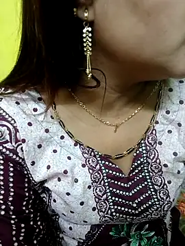 Snapshot of Sexyranibhabhi chatting on 04.26.26 Sexyranibhabhi online show from 04.26.26