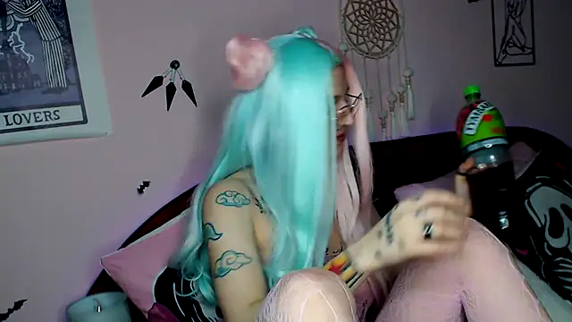 MoonAgnes online show from 02.01.25