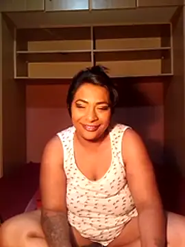 indianstormxo  online show from 12.17.25