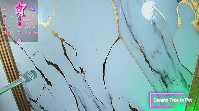 Lizz Tender online show from 09.11.25