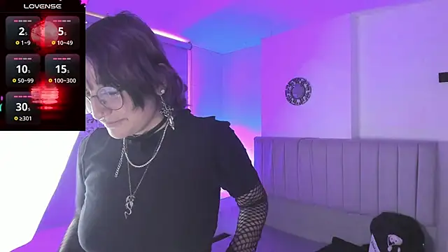 Snapshot of SukiFuyu_ chatting on 01.21.25 SukiFuyu  online show from 01.21.25