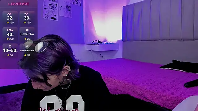 Snapshot of SukiFuyu_ chatting on 01.30.25 SukiFuyu  online show from 01.30.25