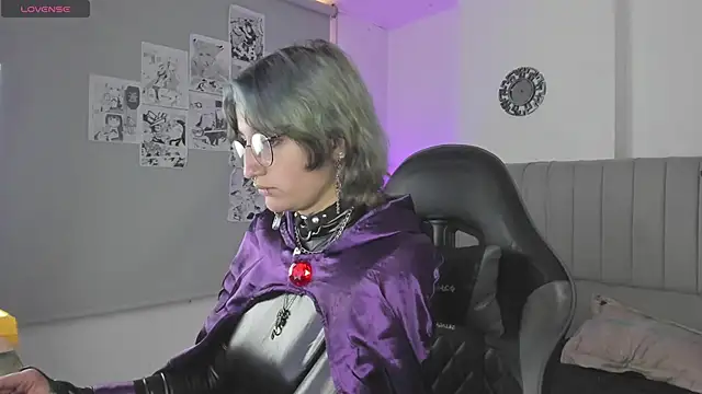 Snapshot of SukiFuyu_ chatting on 02.27.25 SukiFuyu  online show from 02.27.25