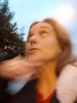 Dark Angel 22 online show from 12.18.25