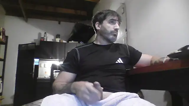 Snapshot of ozzypsico13 chatting on 06.01.26 ozzypsico13 online show from 06.01.26