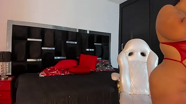 Tasha Sant online show from 11.14.25