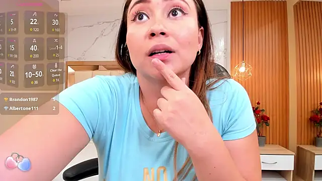 Snapshot of dulce_santamaria chatting on 12.05.24 dulce santamaria online show from 12.05.24