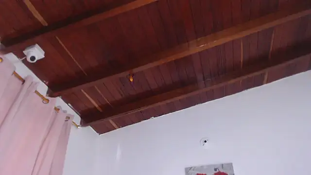 Amara Red online show from 12.01.25