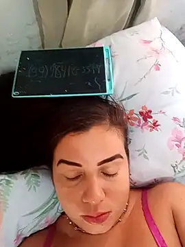 Snapshot of Ceccii chatting on 10.15.25 Ceccii online show from 10.15.25