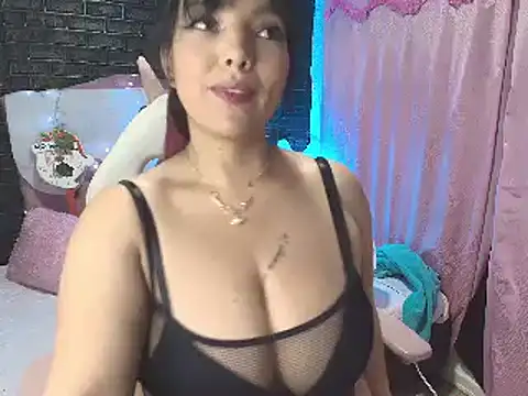 Snapshot of loren_tits24 chatting on 01.02.25 loren tits24 online show from 01.02.25