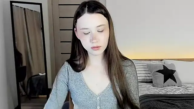 Snapshot of Stella_Sunny chatting on 03.11.26 Stella Sunny online show from 03.11.26