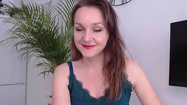 AliciaDesire online show from 02.04.25