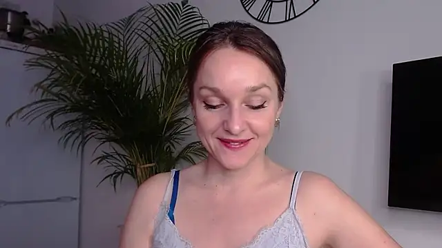 AliciaDesire online show from 02.07.25