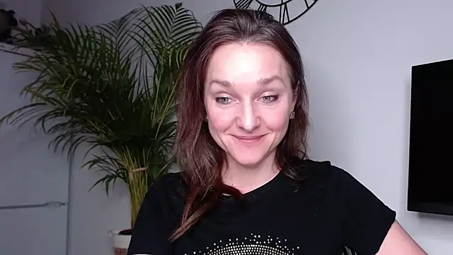 AliciaDesire online show from 02.10.25