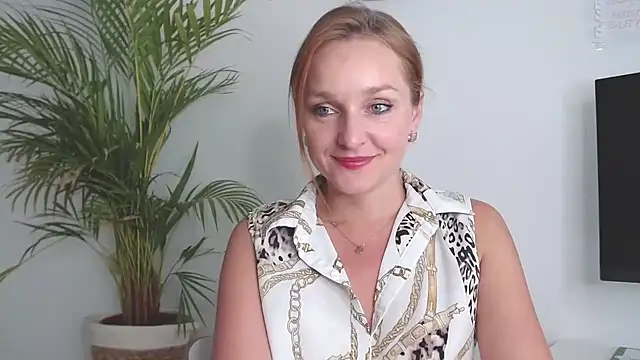 AliciaDesire online show from 10.15.25