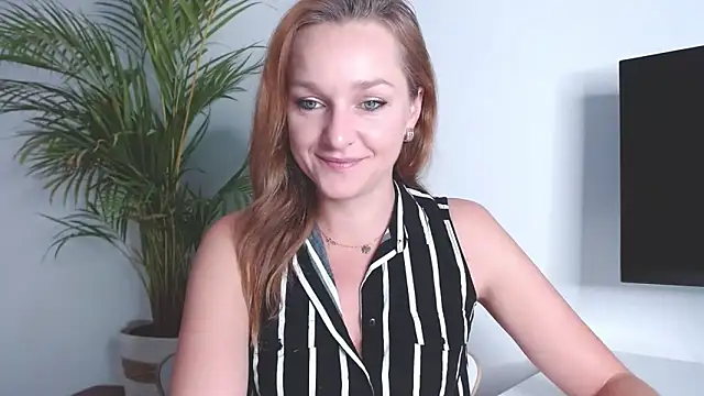 AliciaDesire online show from 10.29.25