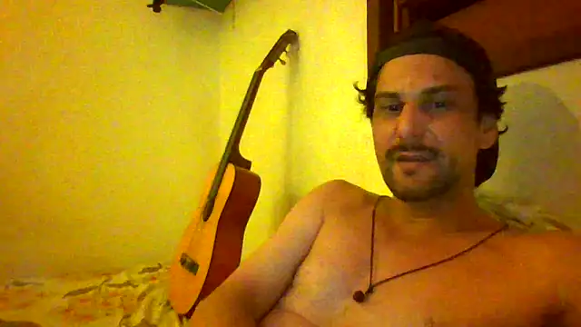 Snapshot of couplemilk chatting on 02.21.26 couplemilk online show from 02.21.26