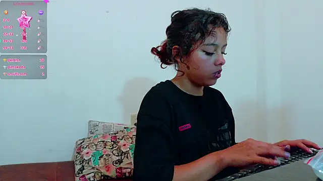 clydexxxbunny online show from 12.29.24