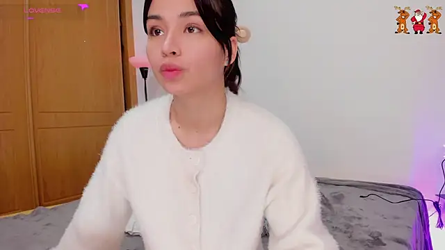 Adriennesexxx online show from 12.17.24