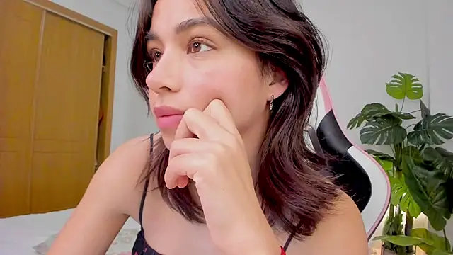 Adriennesexxx online show from 01.31.25