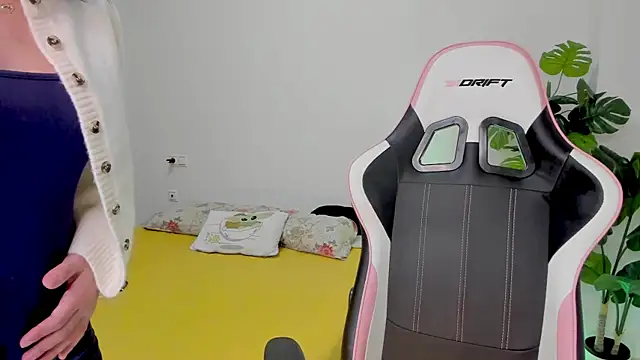 Adriennesexxx online show from 02.06.25