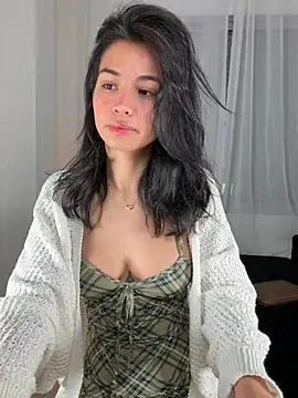 Snapshot of Adriennesexxx chatting on 05.01.26 Adriennesexxx online show from 05.01.26