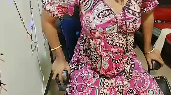 Snapshot of Anjali_cute-Pondati chatting on 02.27.25 Anjali cute-Pondati online show from 02.27.25