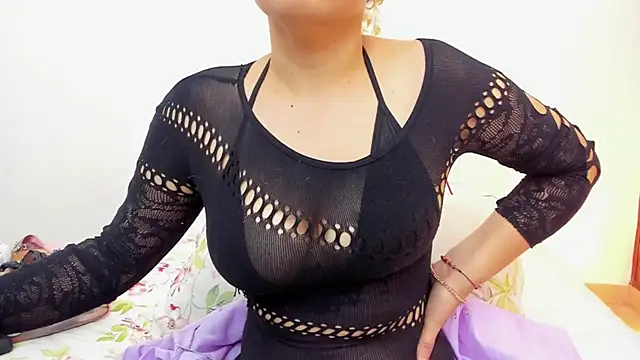 Sofia Walke1 online show from 10.14.25