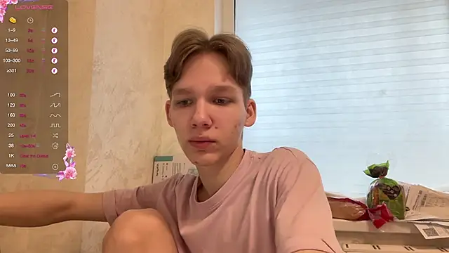 Snapshot of gay_boyss chatting on 01.27.25 gay boyss online show from 01.27.25