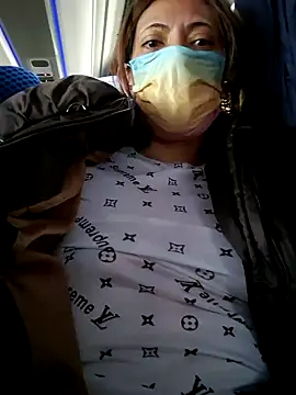 Lunababymylove online show from 12.21.24