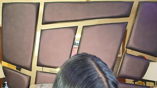 GiahDaniels online show from 12.30.24