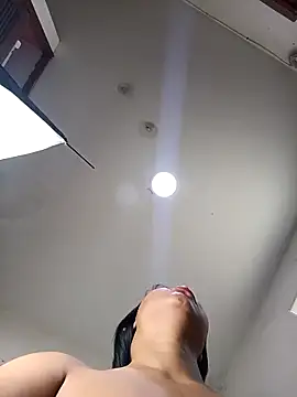 DIORA Latina online show from 10.10.25