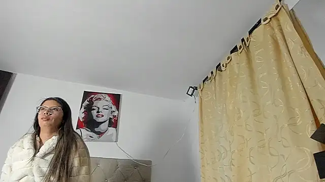 Vahiolet smith online show from 09.16.25