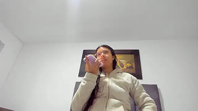 Vahiolet smith online show from 02.04.26