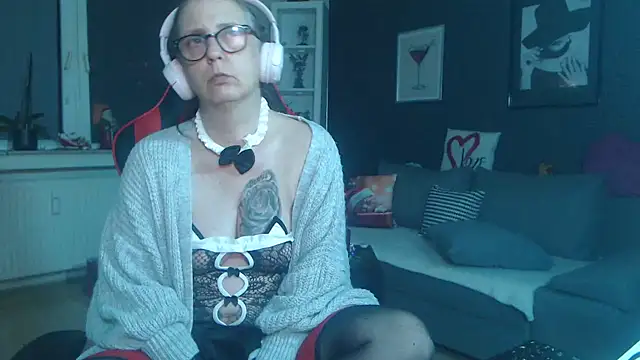 Snapshot of EiskalterEngel74 chatting on 12.07.24 EiskalterEngel74 online show from 12.07.24