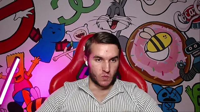 Snapshot of defuego_ chatting on 12.05.24 defuego online show from 12.05.24