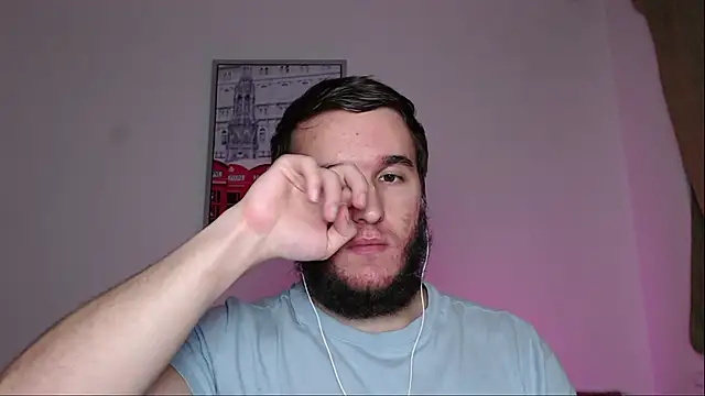 Snapshot of defuego_ chatting on 03.12.25 defuego online show from 03.12.25