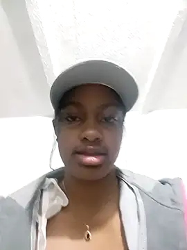 Snapshot of StormiHills chatting on 01.14.26 StormiHills online show from 01.14.26